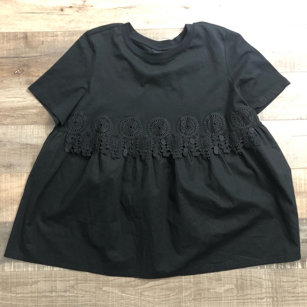 Black Basic Flare Top Size  L